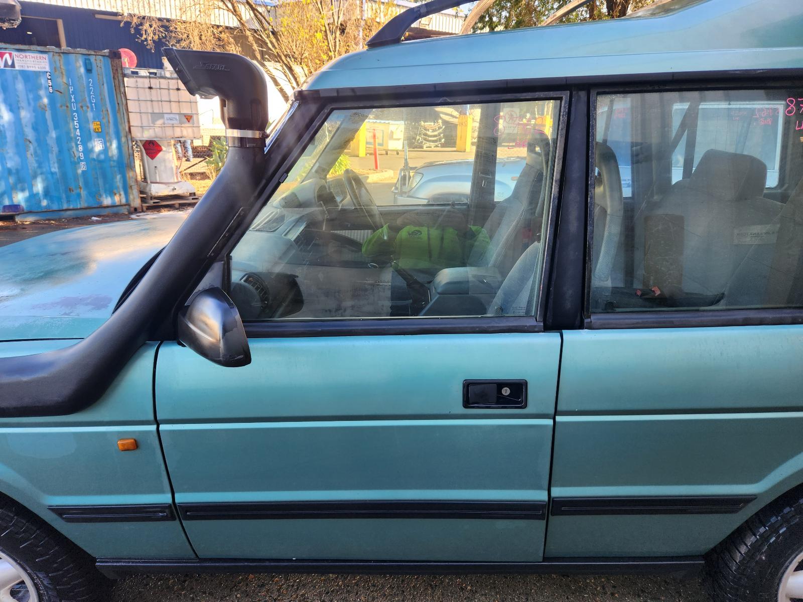 Land Rover Discovery 1997 4 Door Station Wagon View Land Rover Discovery 1997 4 Door Station Wagon