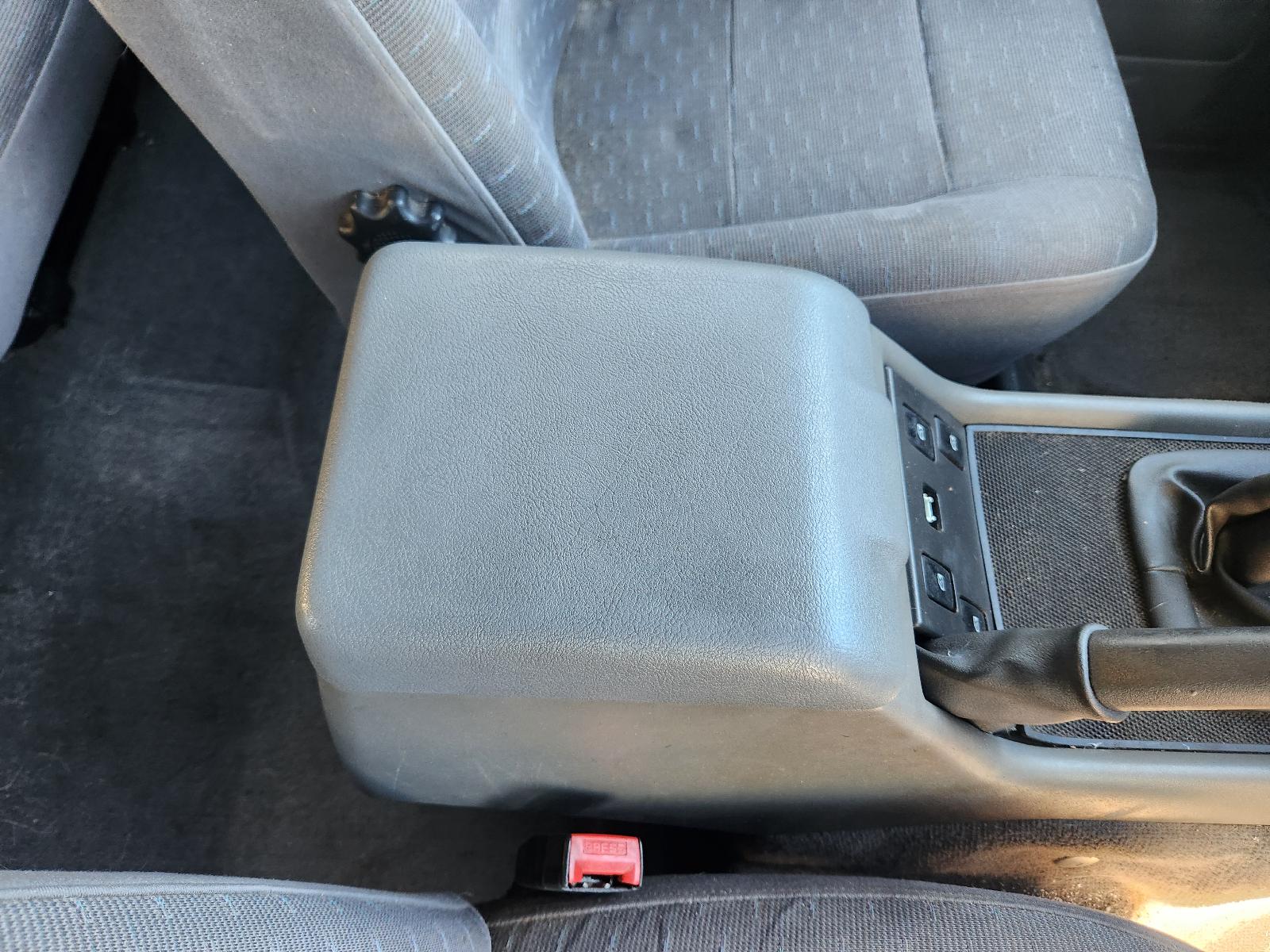 Land Rover Discovery 1997 4 Door Station Wagon View Land Rover Discovery 1997 4 Door Station Wagon