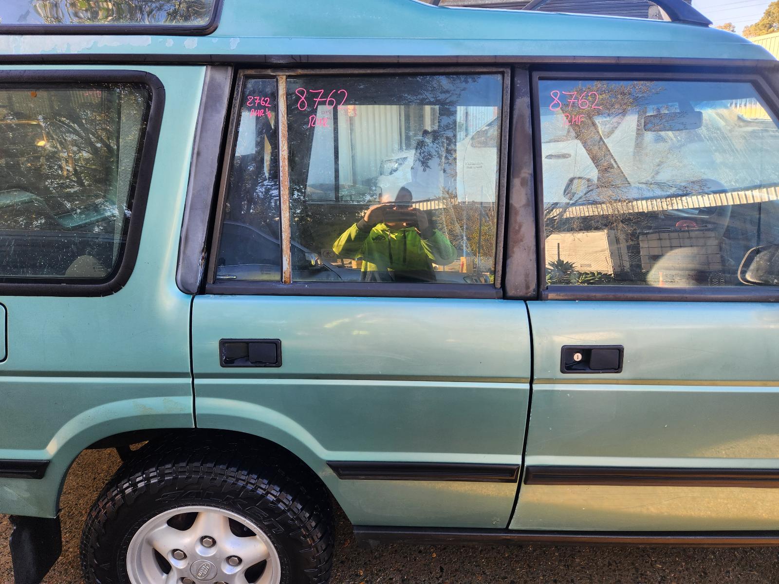 Land Rover Discovery 1997 4 Door Station Wagon View Land Rover Discovery 1997 4 Door Station Wagon