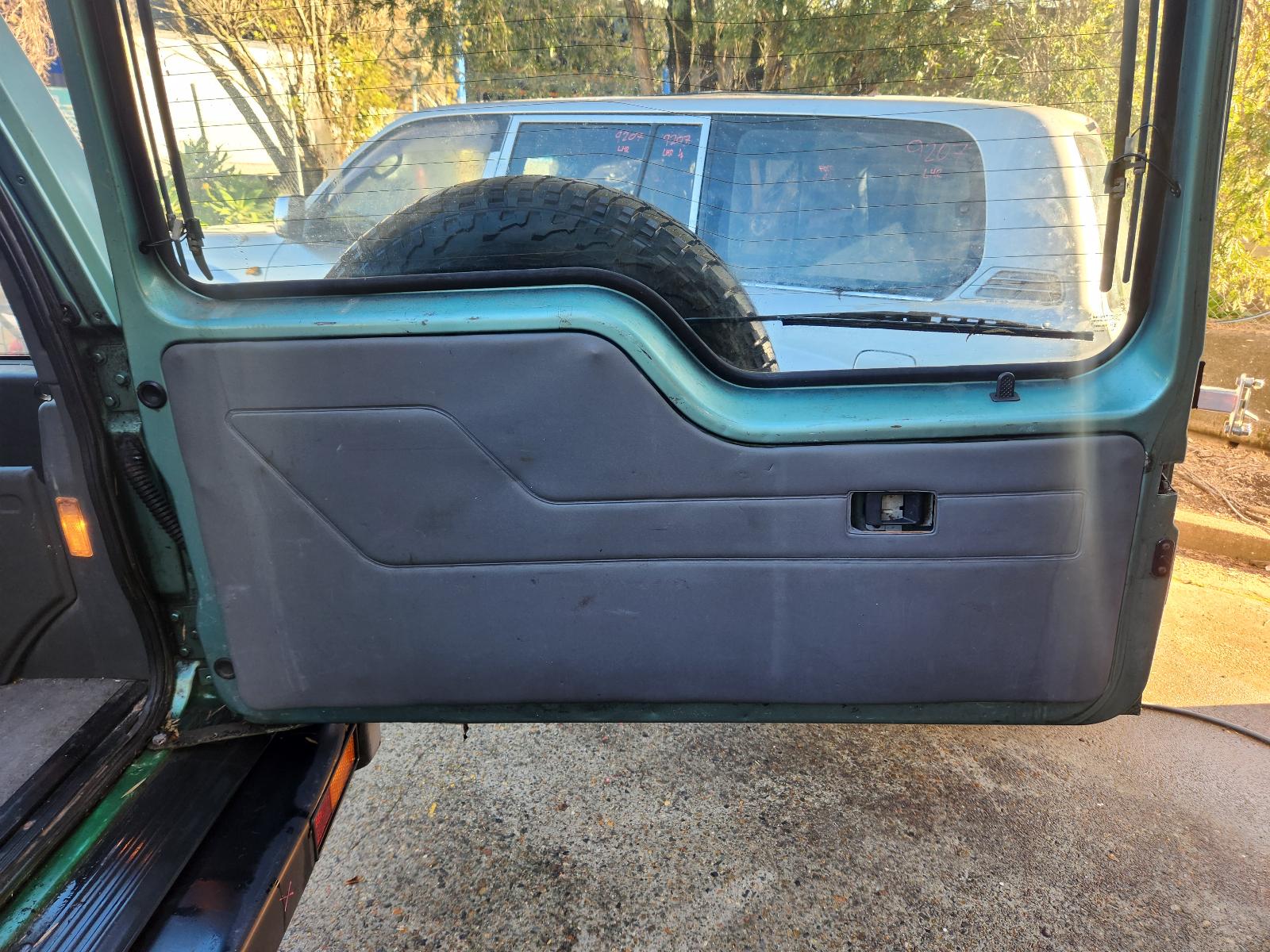 Land Rover Discovery 1997 4 Door Station Wagon View Land Rover Discovery 1997 4 Door Station Wagon