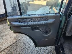 View Land Rover Discovery 1997 4 Door Station Wagon