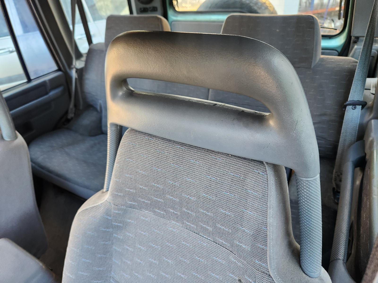 Land Rover Discovery 1997 4 Door Station Wagon View Land Rover Discovery 1997 4 Door Station Wagon