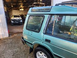 View Land Rover Discovery 1997 4 Door Station Wagon