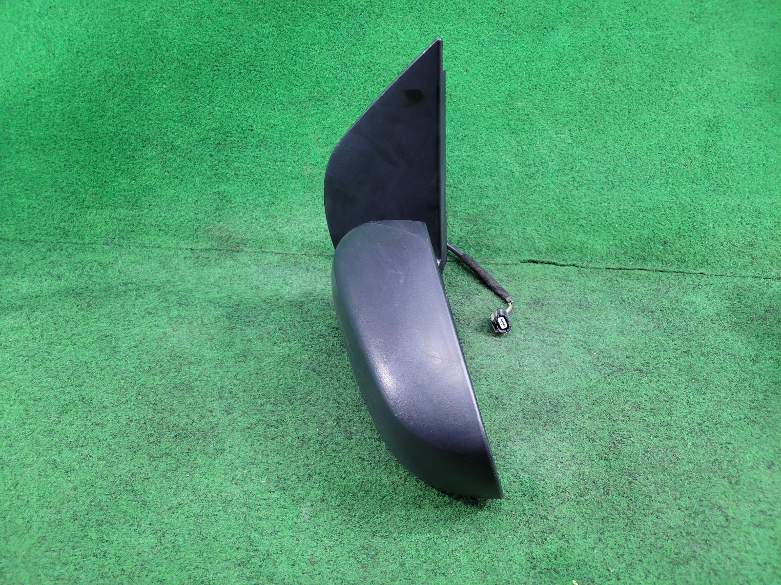 2005 Nissan Pathfinder Left Door Mirror View Auto part Left Door Mirror Nissan Pathfinder 2005