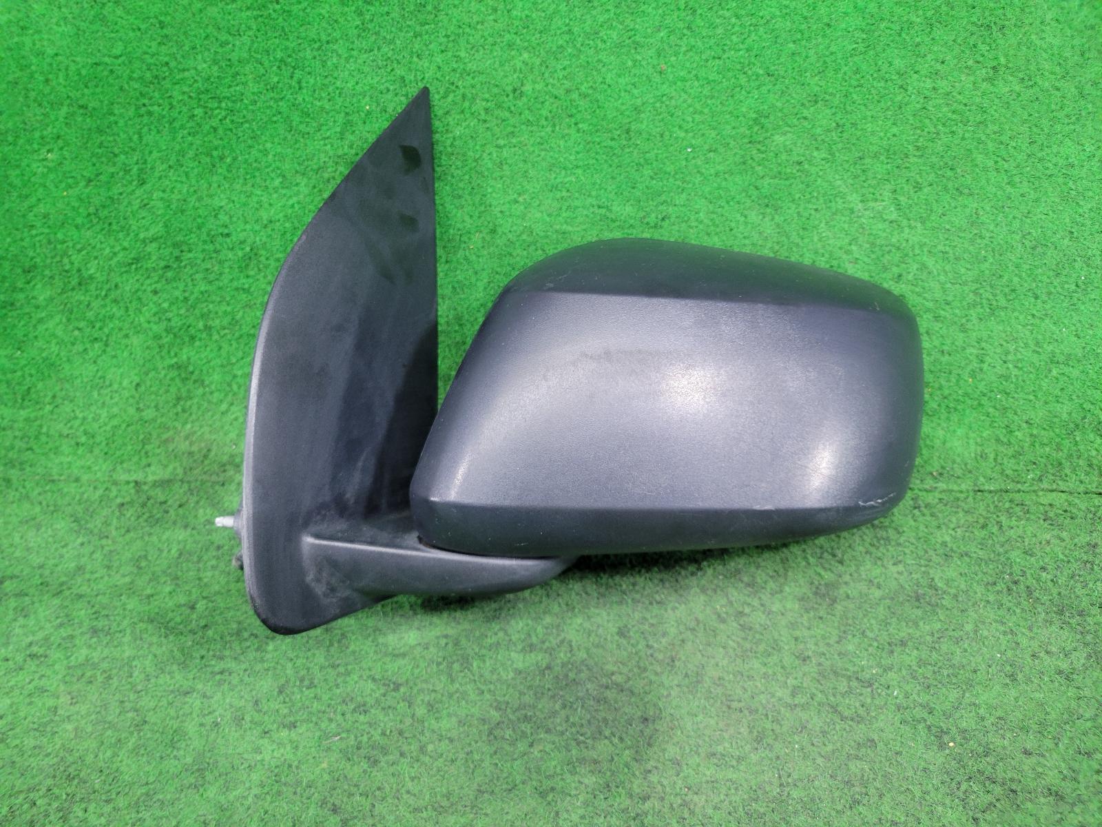2005 Nissan Pathfinder Left Door Mirror View Auto part Left Door Mirror Nissan Pathfinder 2005