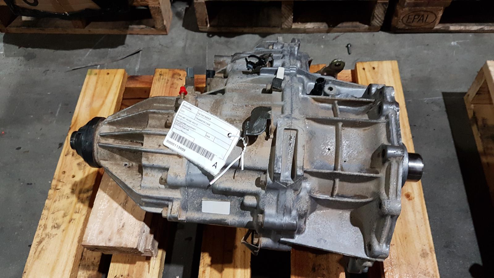 Transfer Case Pathfinder Nissan 2005