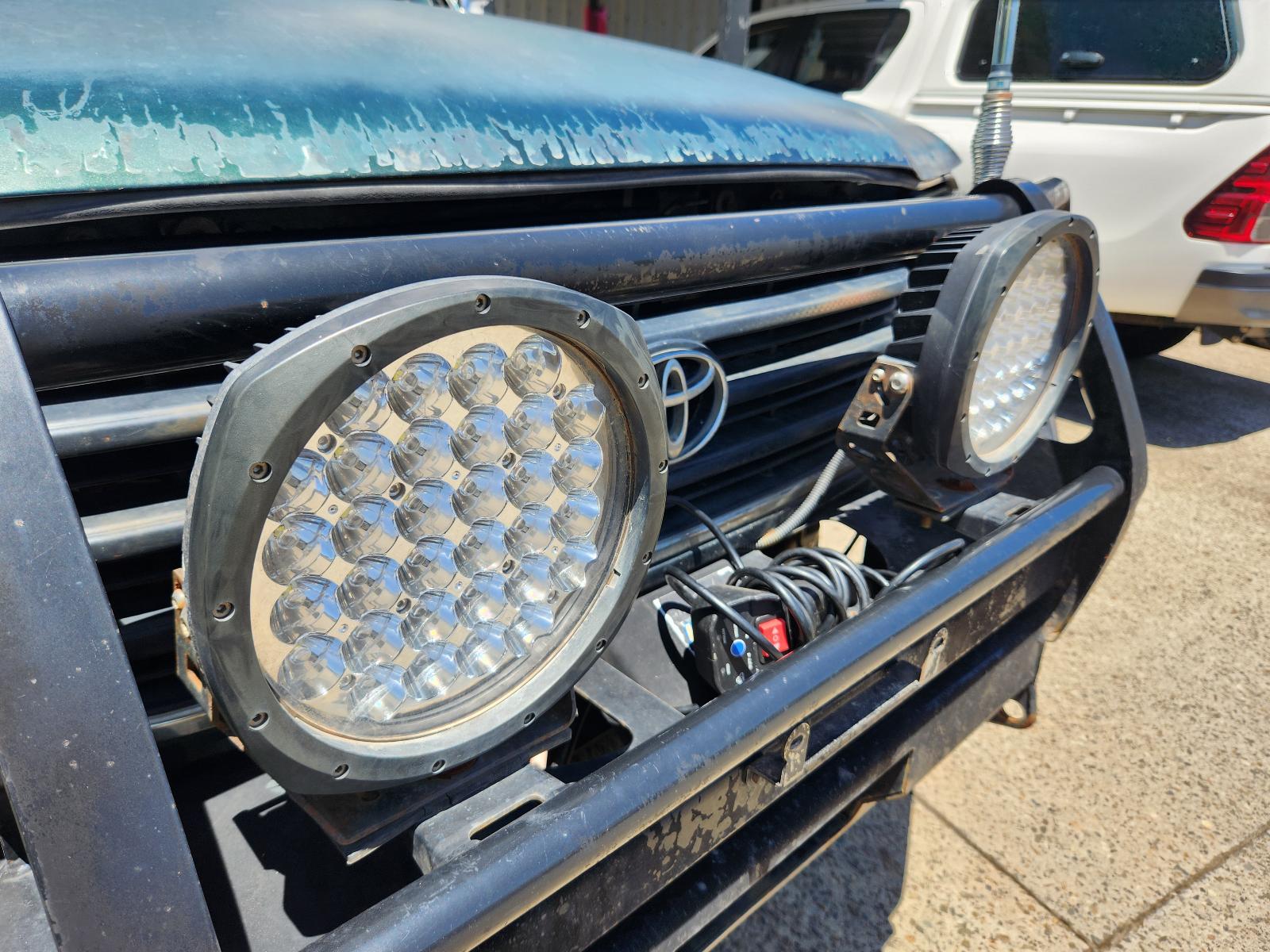 View Toyota Landcruiser 1999 4 Door Station Wagon