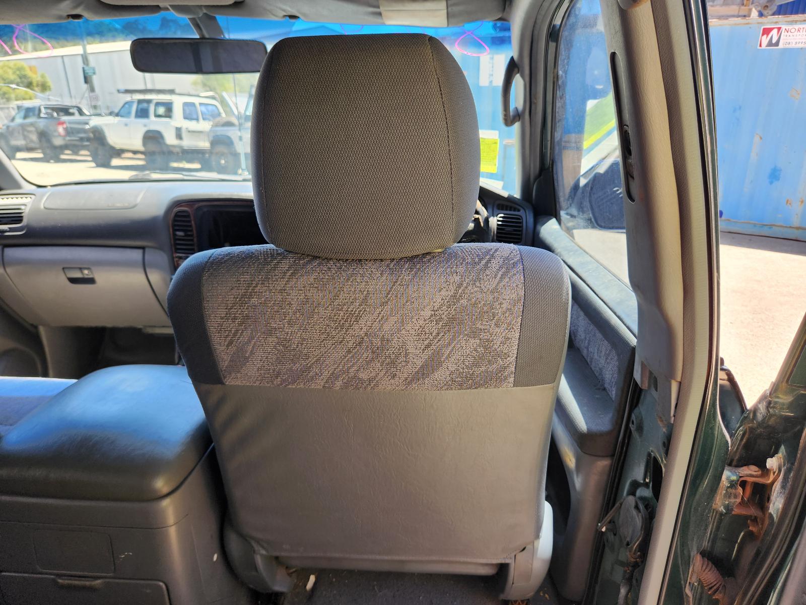 View Toyota Landcruiser 1999 4 Door Station Wagon