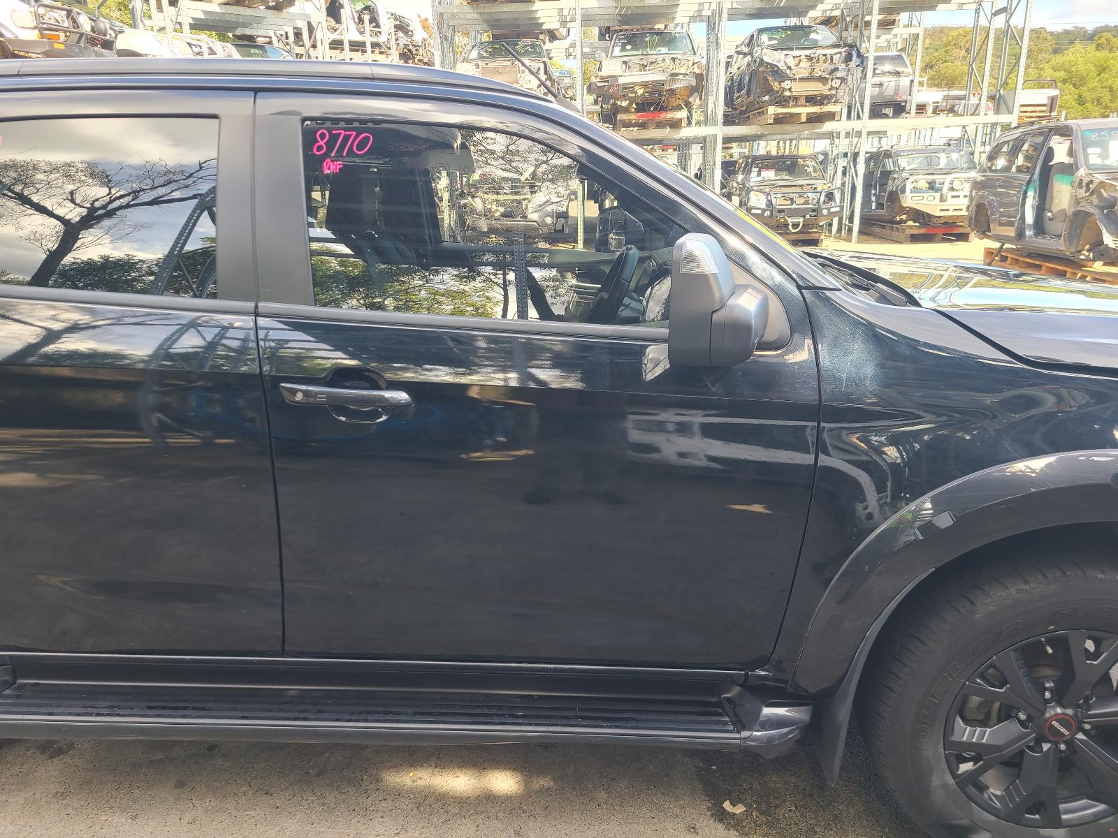 View Auto part Reverse Camera Isuzu Dmax 2023