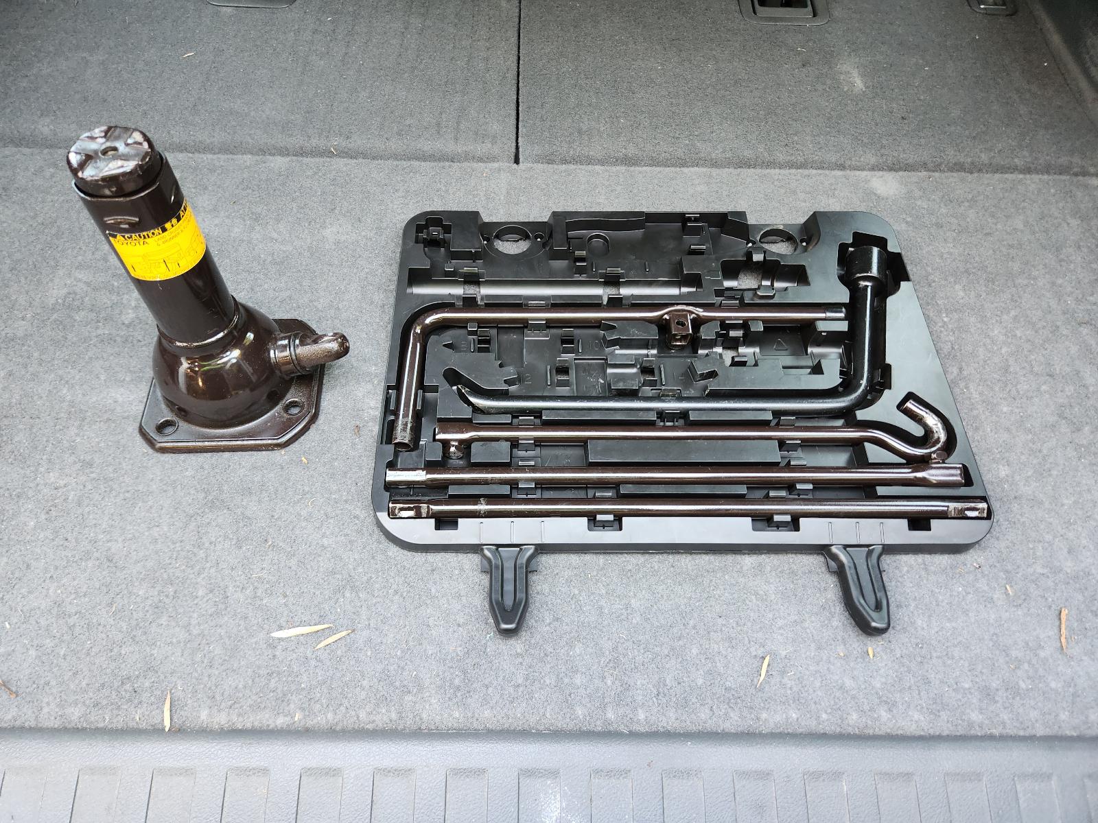 View Toyota Prado 2011 4 Door Station Wagon