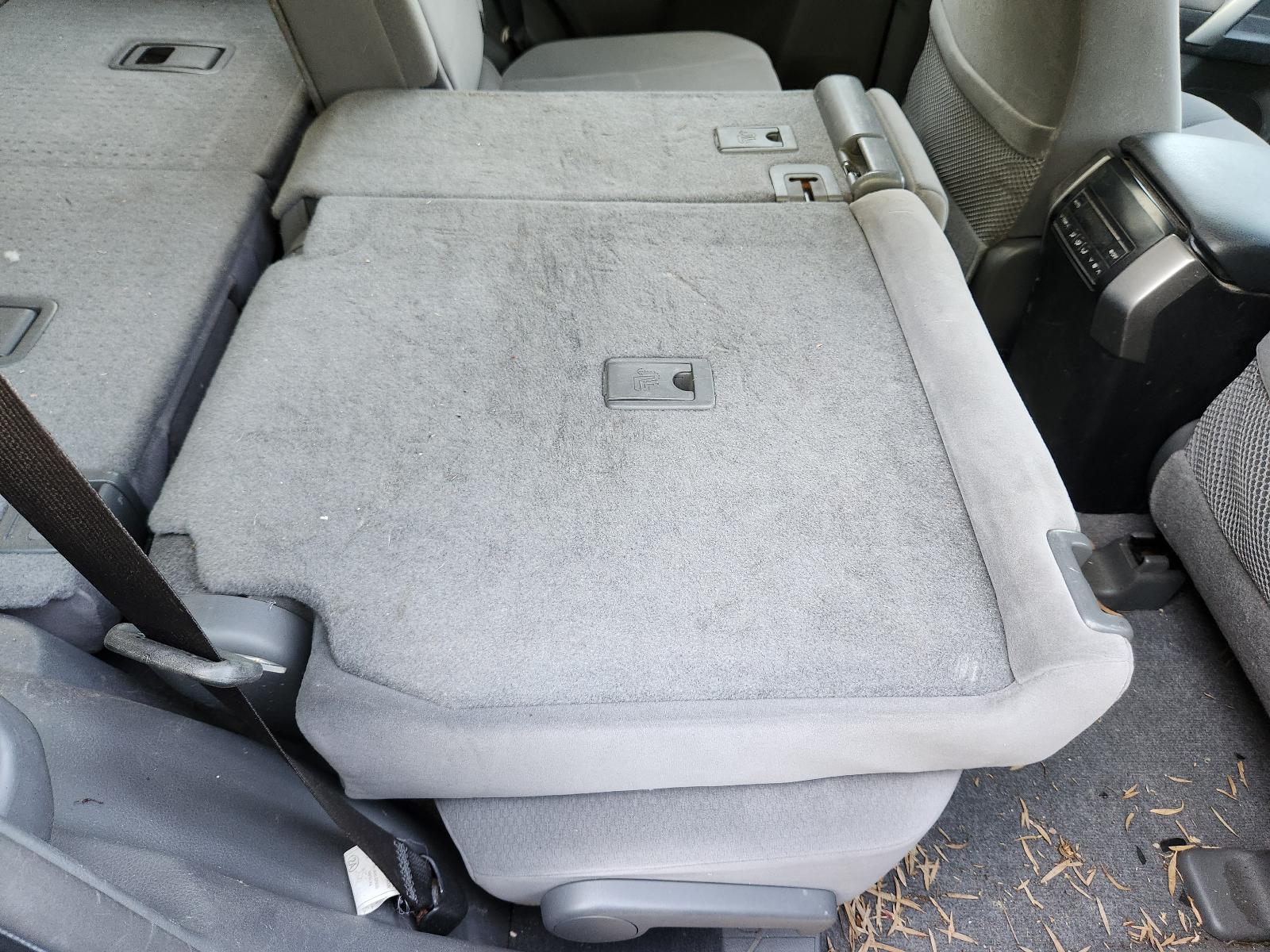 View Toyota Prado 2011 4 Door Station Wagon