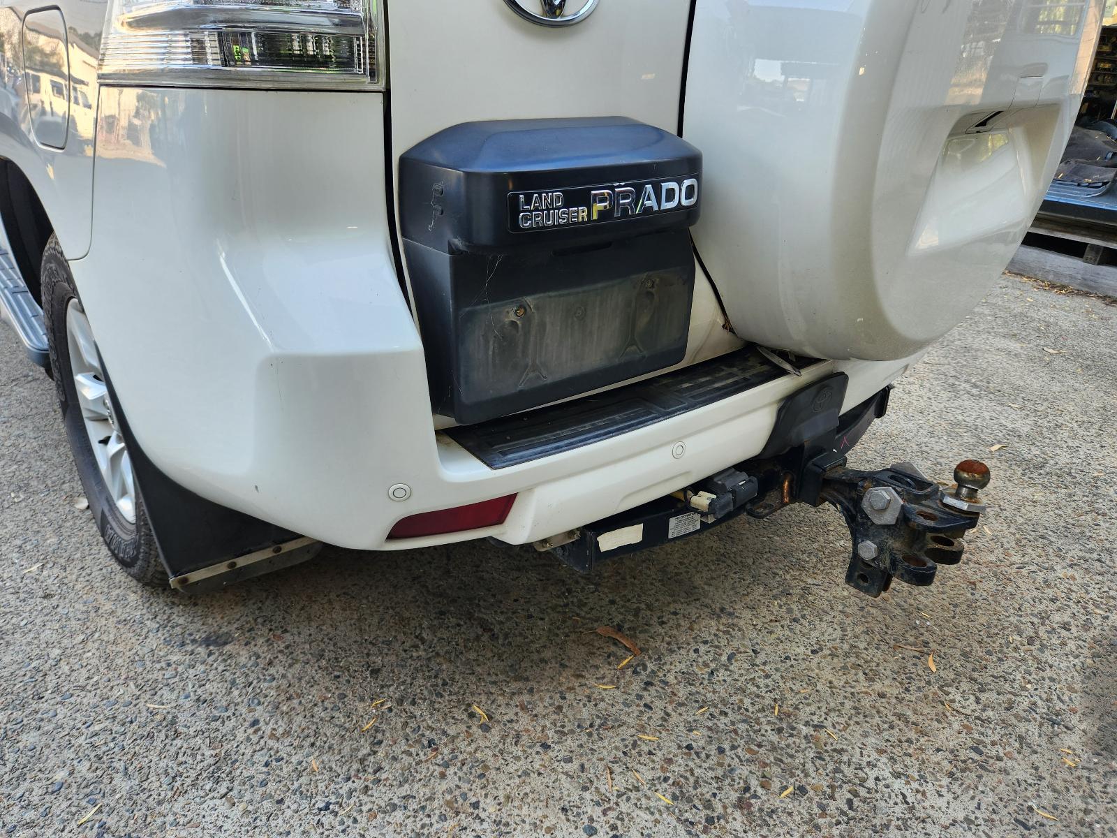 View Toyota Prado 2011 4 Door Station Wagon