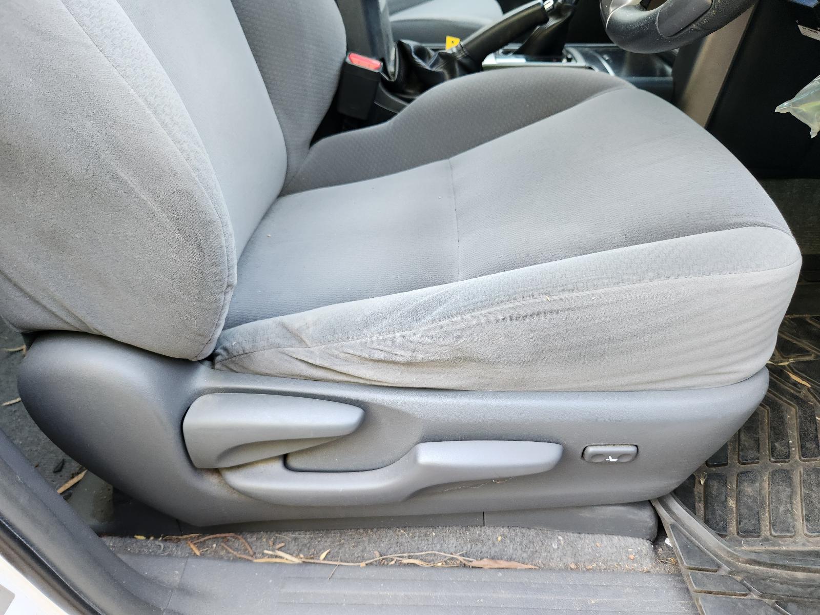 View Toyota Prado 2011 4 Door Station Wagon