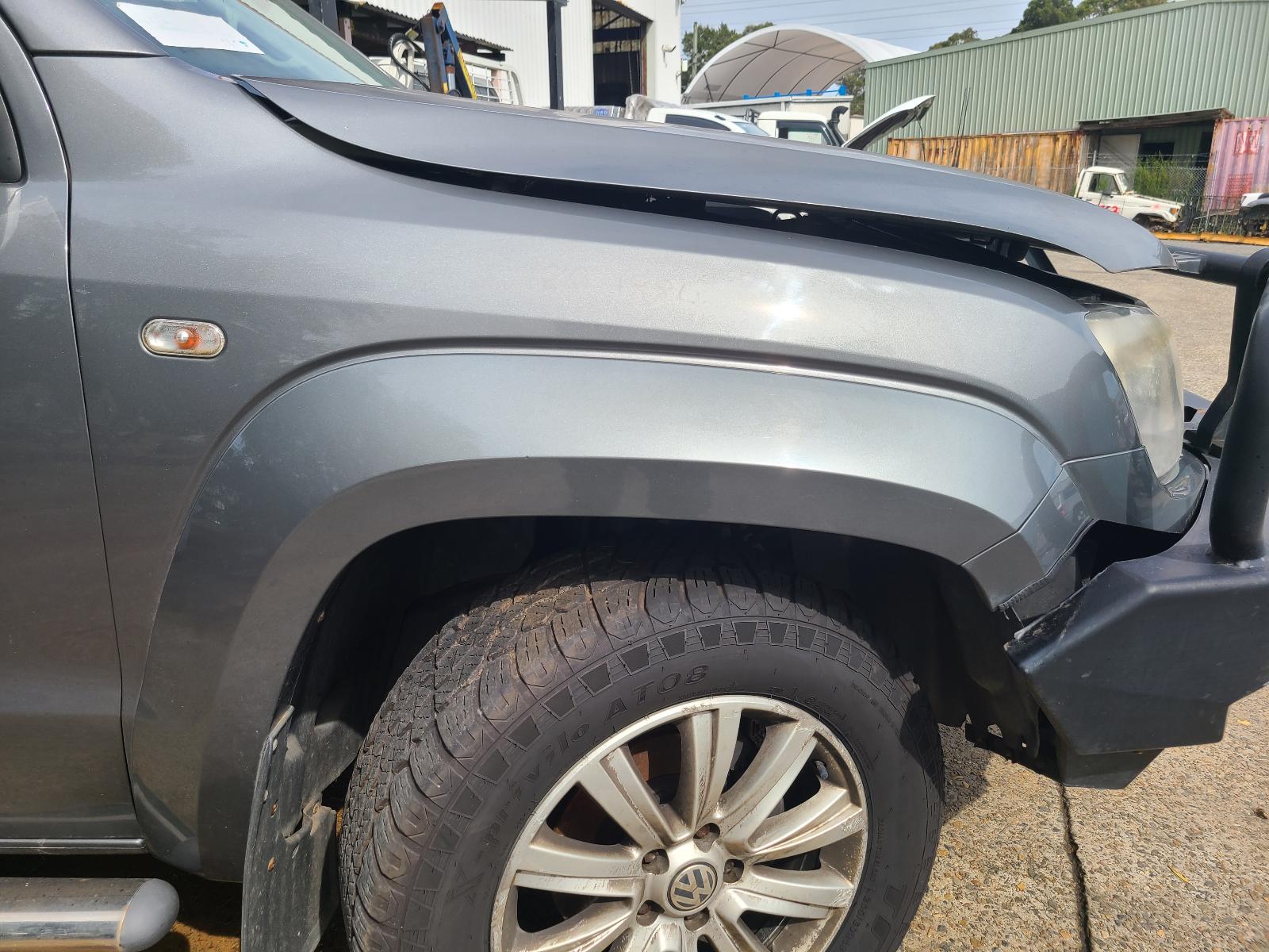 View Volkswagen Amarok 2012  