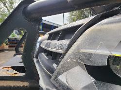 View Volkswagen Amarok 2012  