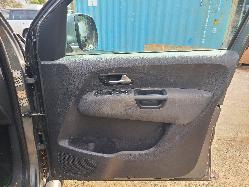 View Volkswagen Amarok 2012  