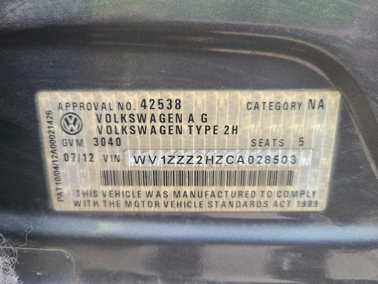 View Volkswagen Amarok 2012  