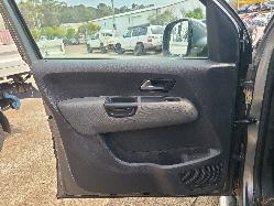 View Volkswagen Amarok 2012  