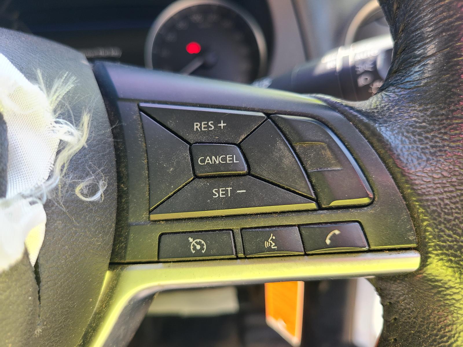 View Nissan Navara 2021 4 Door Utility