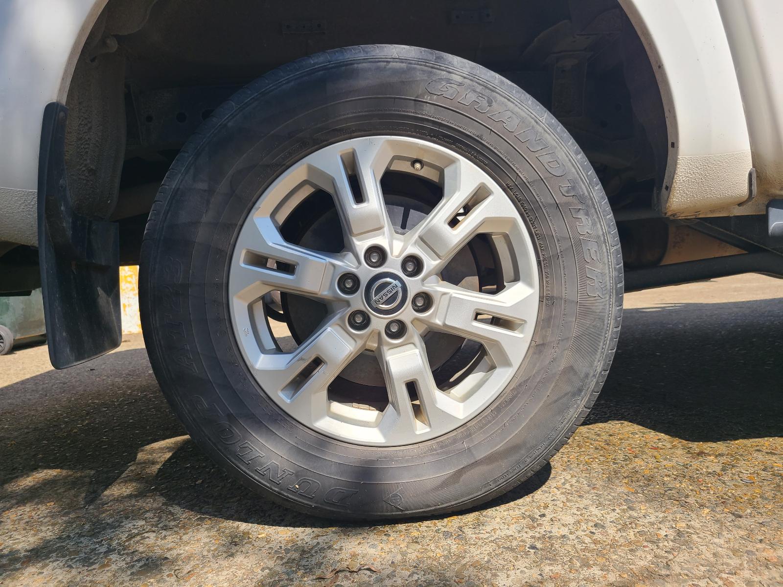 View Nissan Navara 2021 4 Door Utility