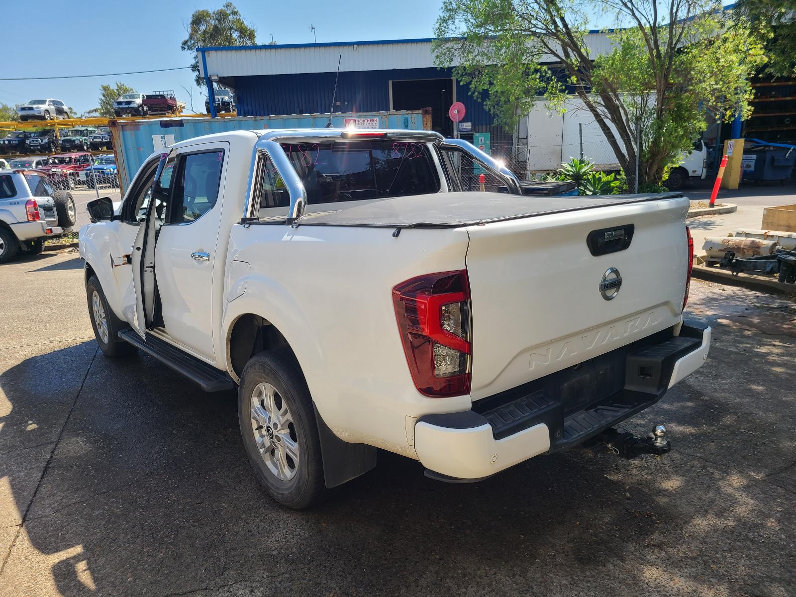 View Nissan Navara 2021 4 Door Utility