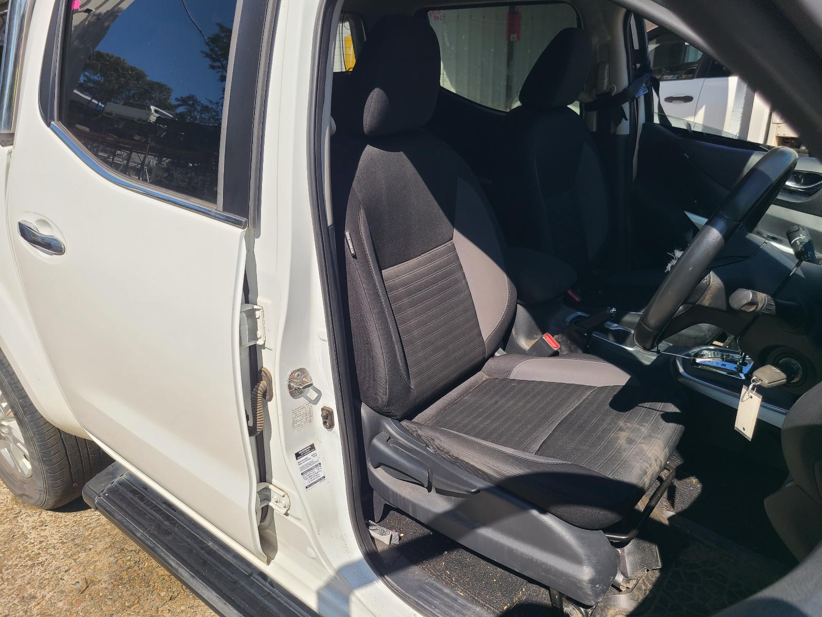 View Nissan Navara 2021 4 Door Utility