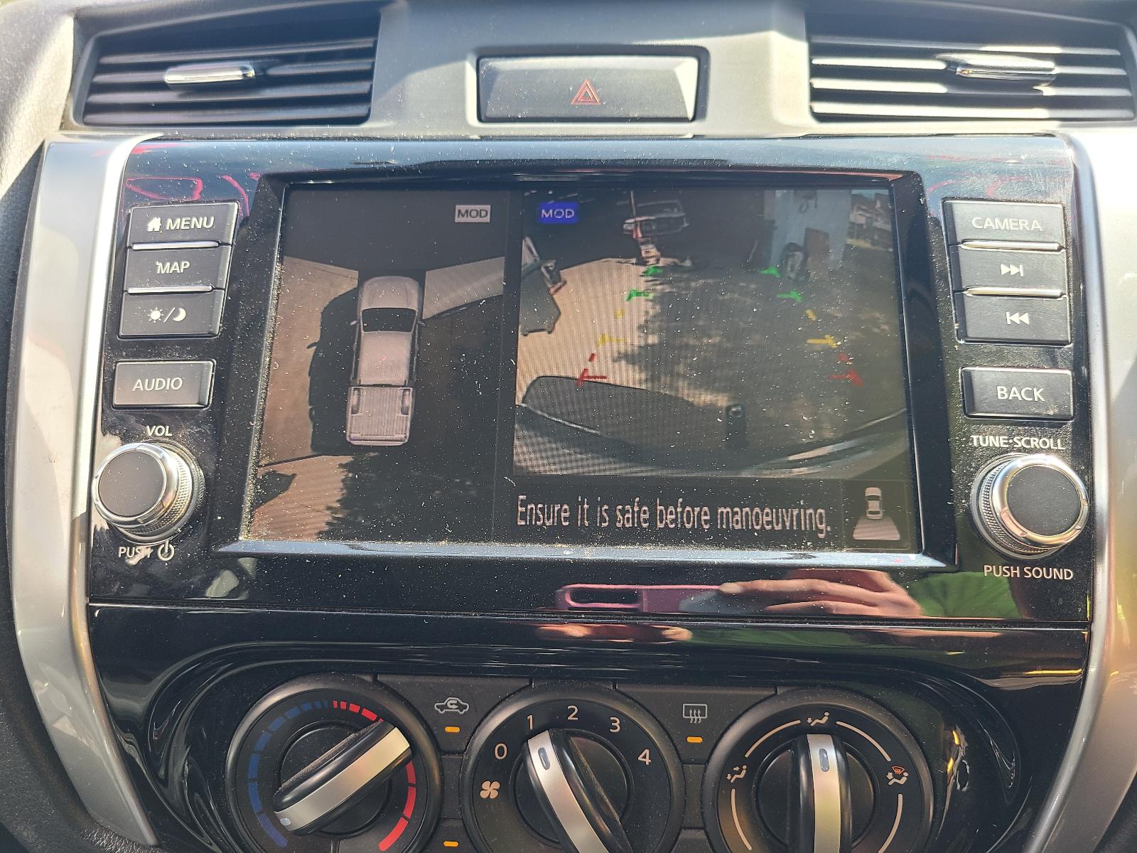 View Nissan Navara 2021 4 Door Utility