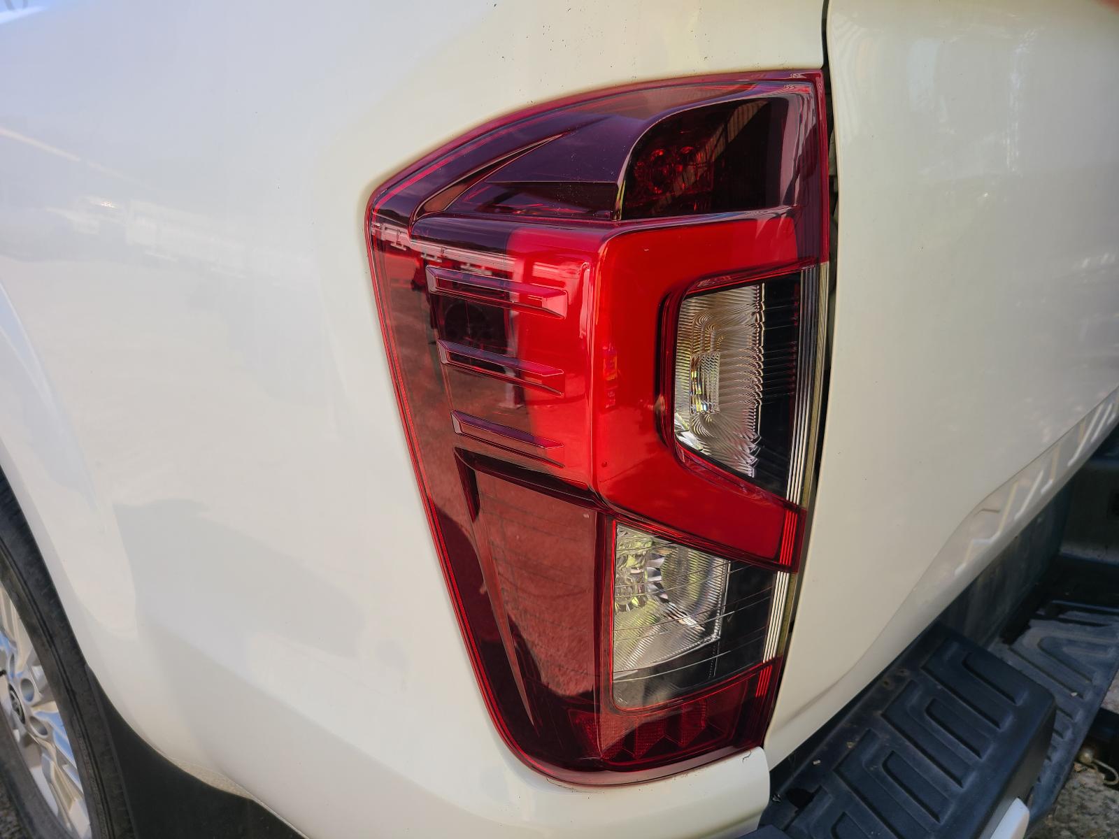 View Nissan Navara 2021 4 Door Utility