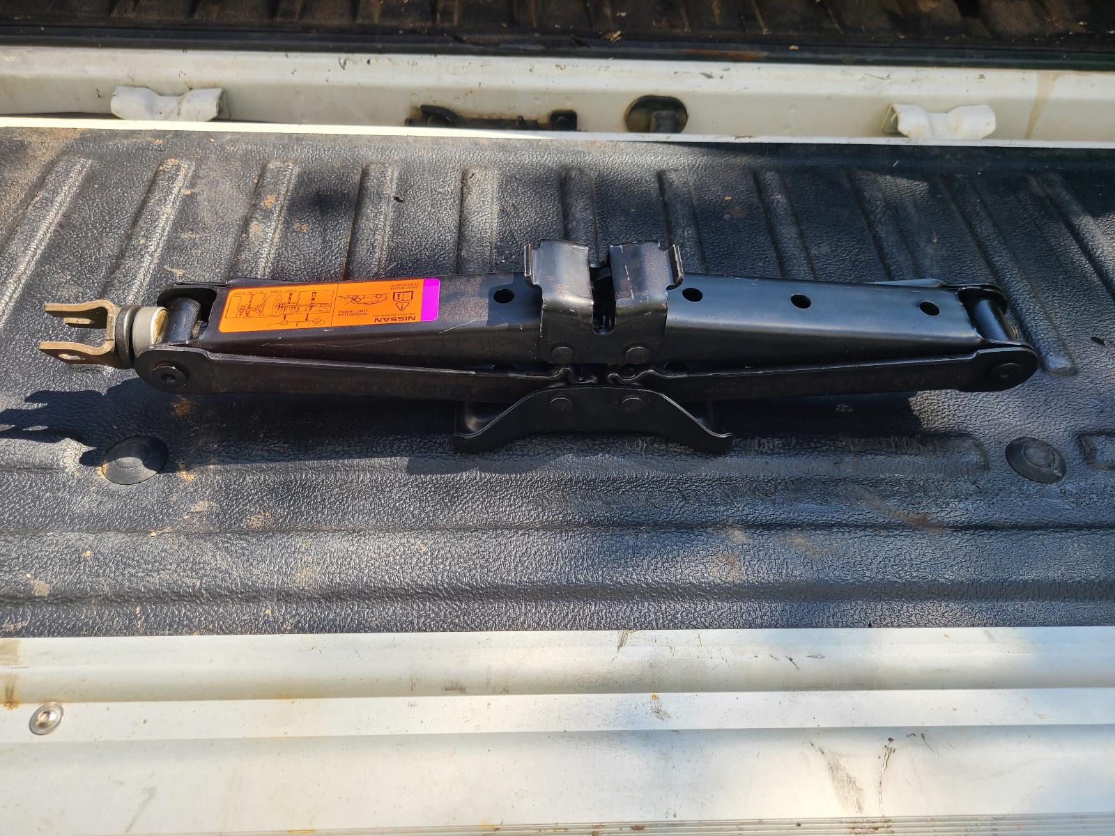 View Nissan Navara 2021 4 Door Utility