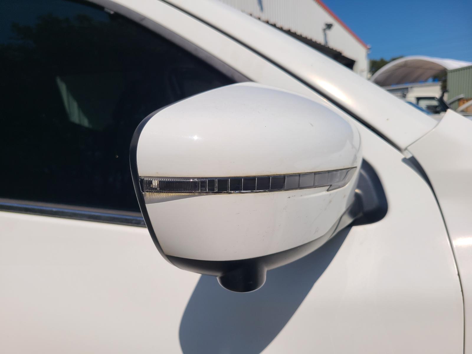 View Nissan Navara 2021 4 Door Utility