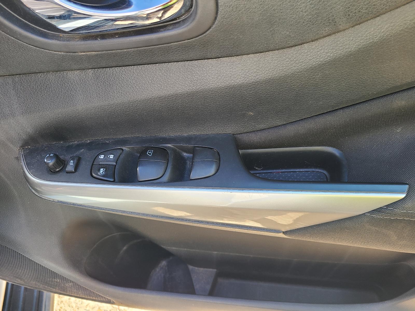 View Nissan Navara 2021 4 Door Utility