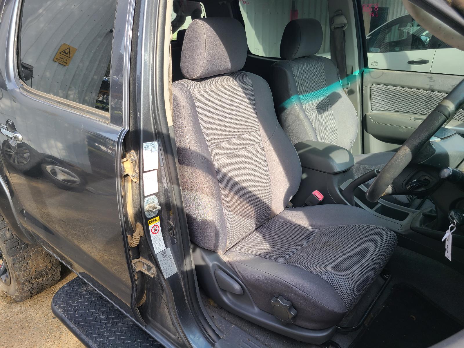 View Toyota Hilux 2013  