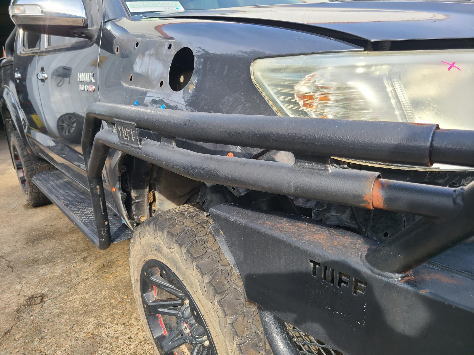 View Toyota Hilux 2013  