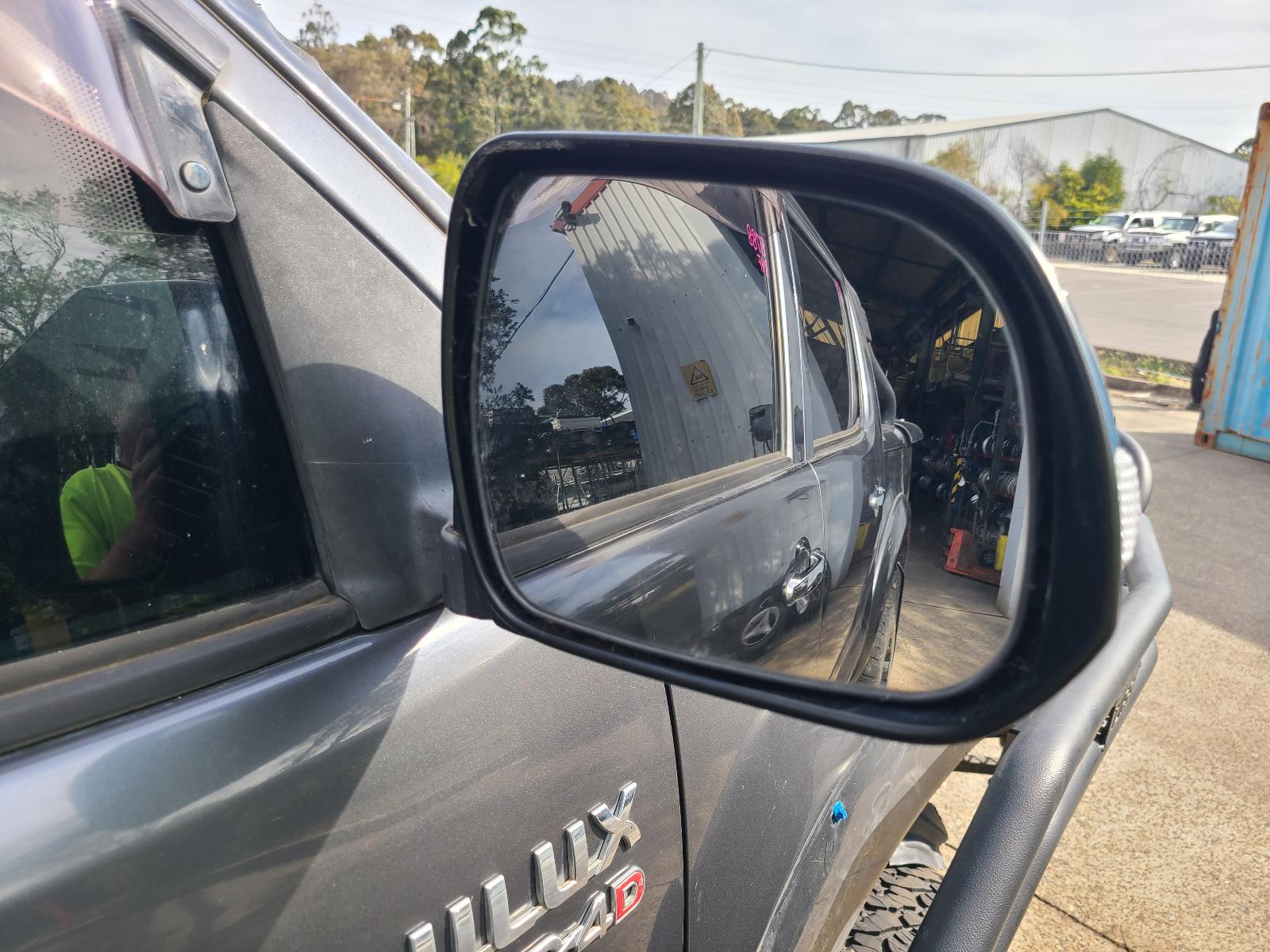 View Toyota Hilux 2013  