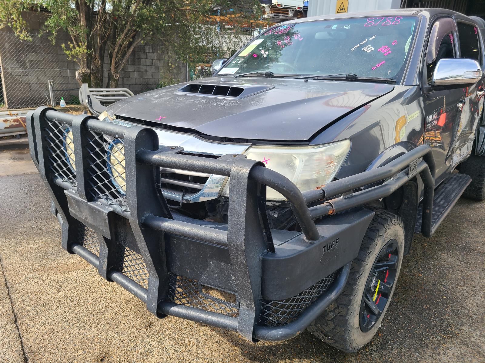 View Toyota Hilux 2013  