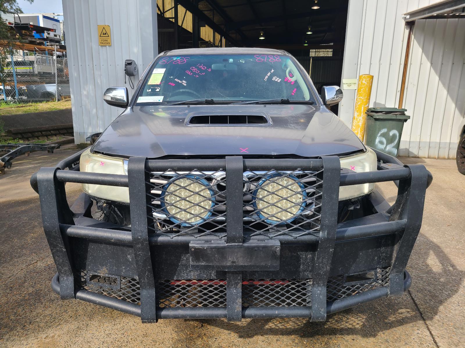 View Toyota Hilux 2013  