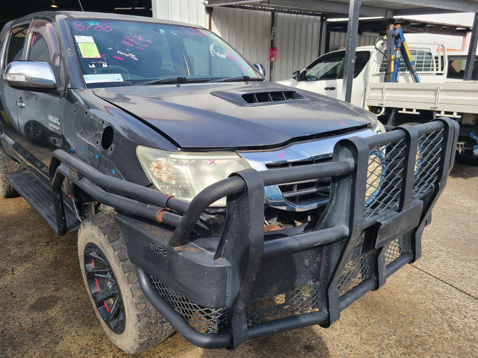 View Toyota Hilux 2013  