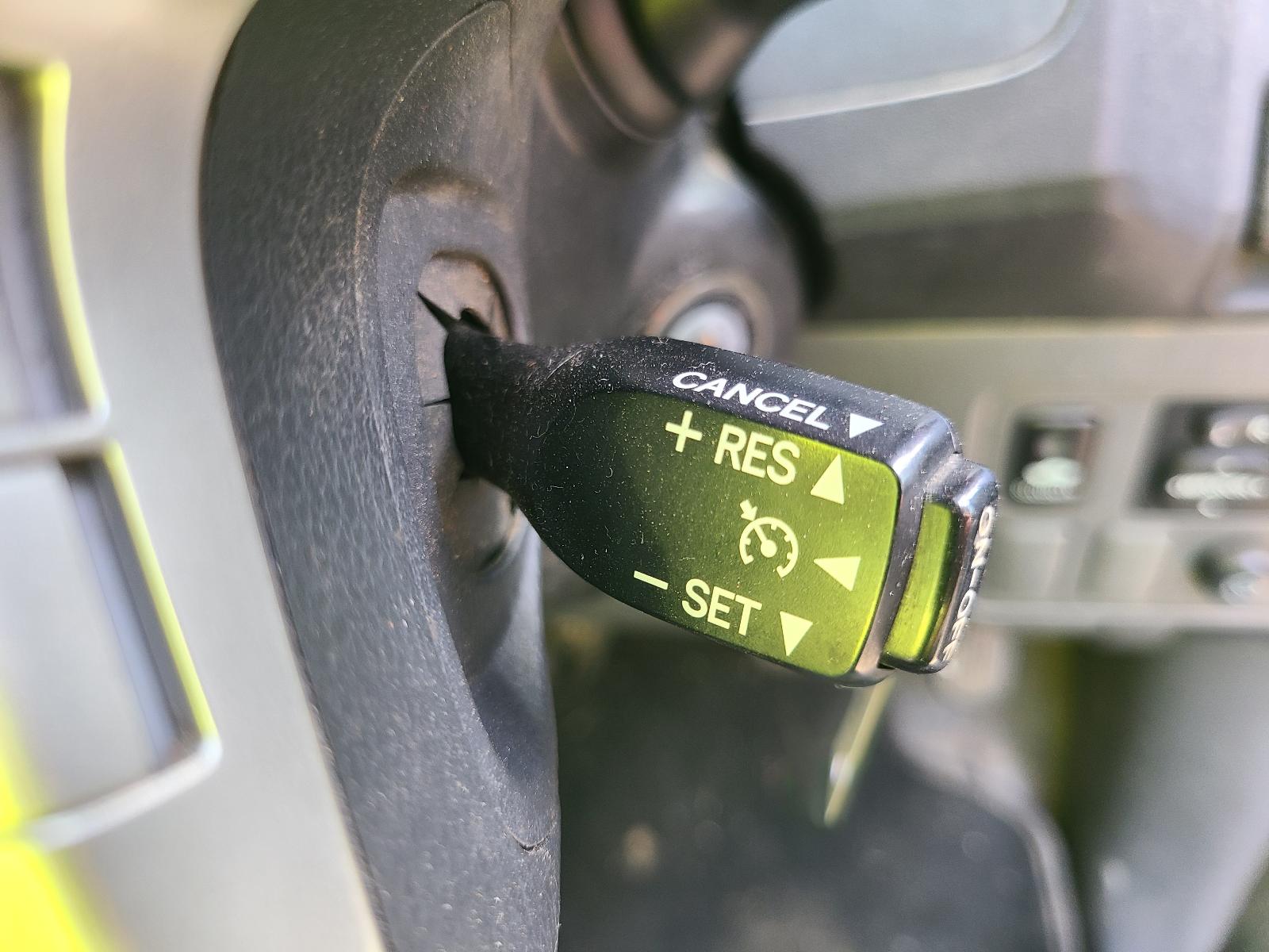 View Toyota Hilux 2013  