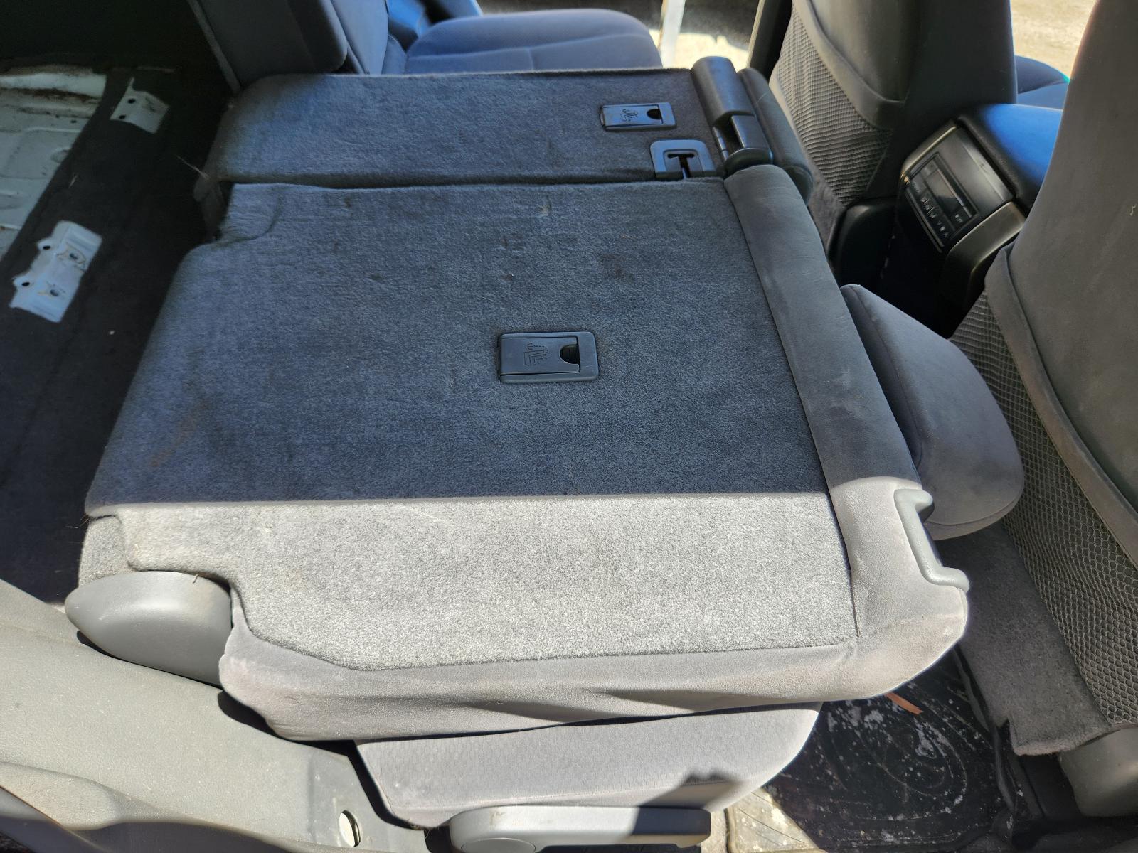 View Toyota Prado 2012 4 Door Station Wagon