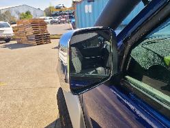 View Nissan Navara 2004 4 Door Utility