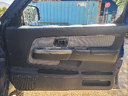 View Nissan Navara 2004 4 Door Utility