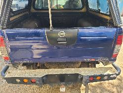 View Nissan Navara 2004 4 Door Utility