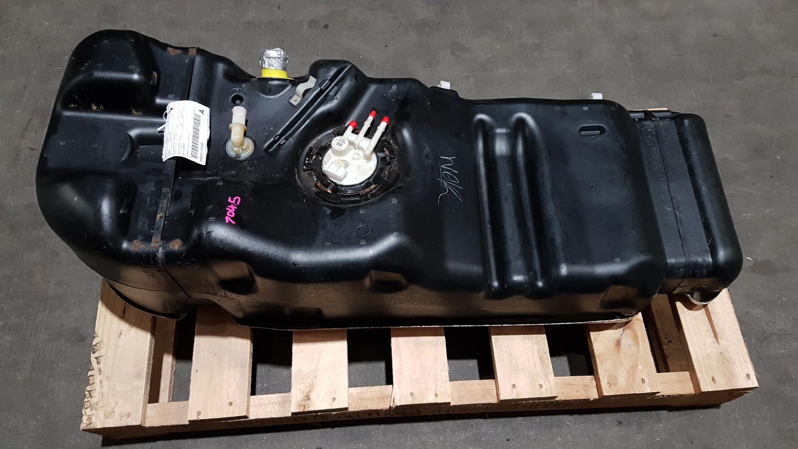 Fuel Tank Dmax Isuzu 2011