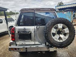 View Nissan Patrol 2005 4 Door Station Wagon