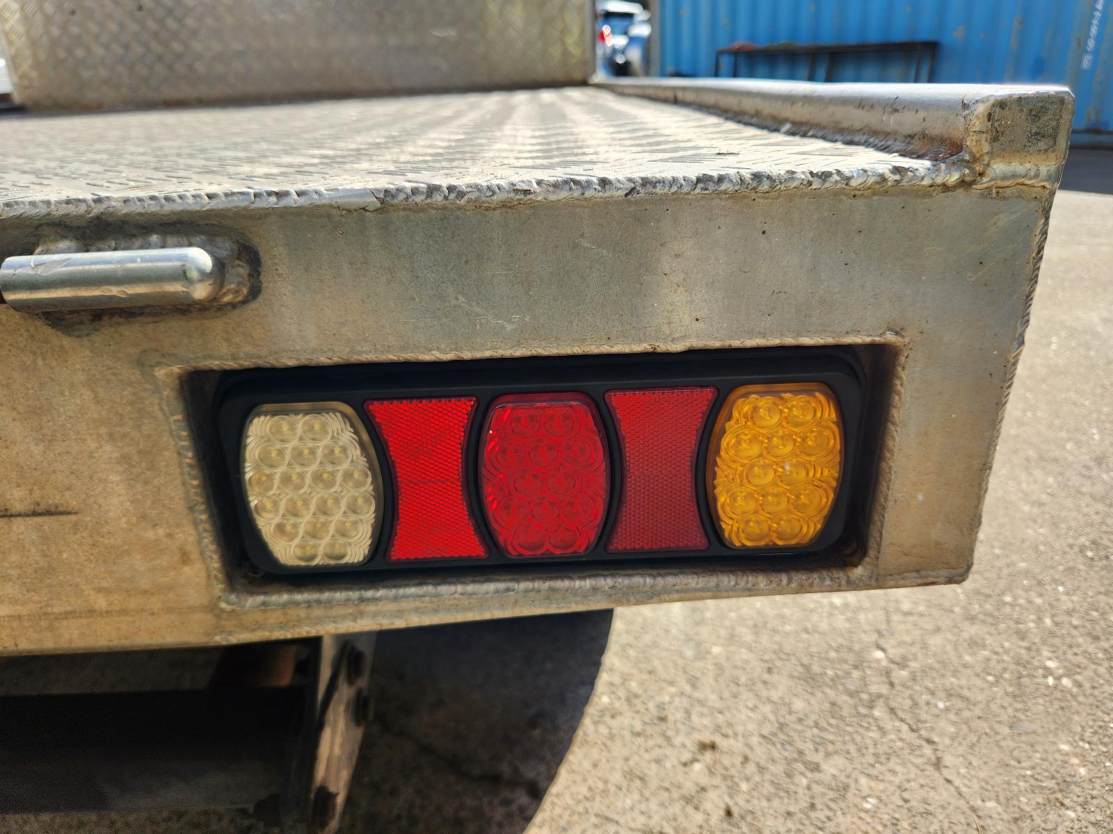 View Toyota Hilux 2007 2 Door Pickup