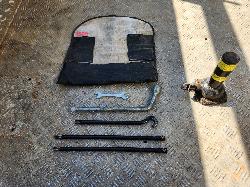View Toyota Hilux 2007 2 Door Pickup