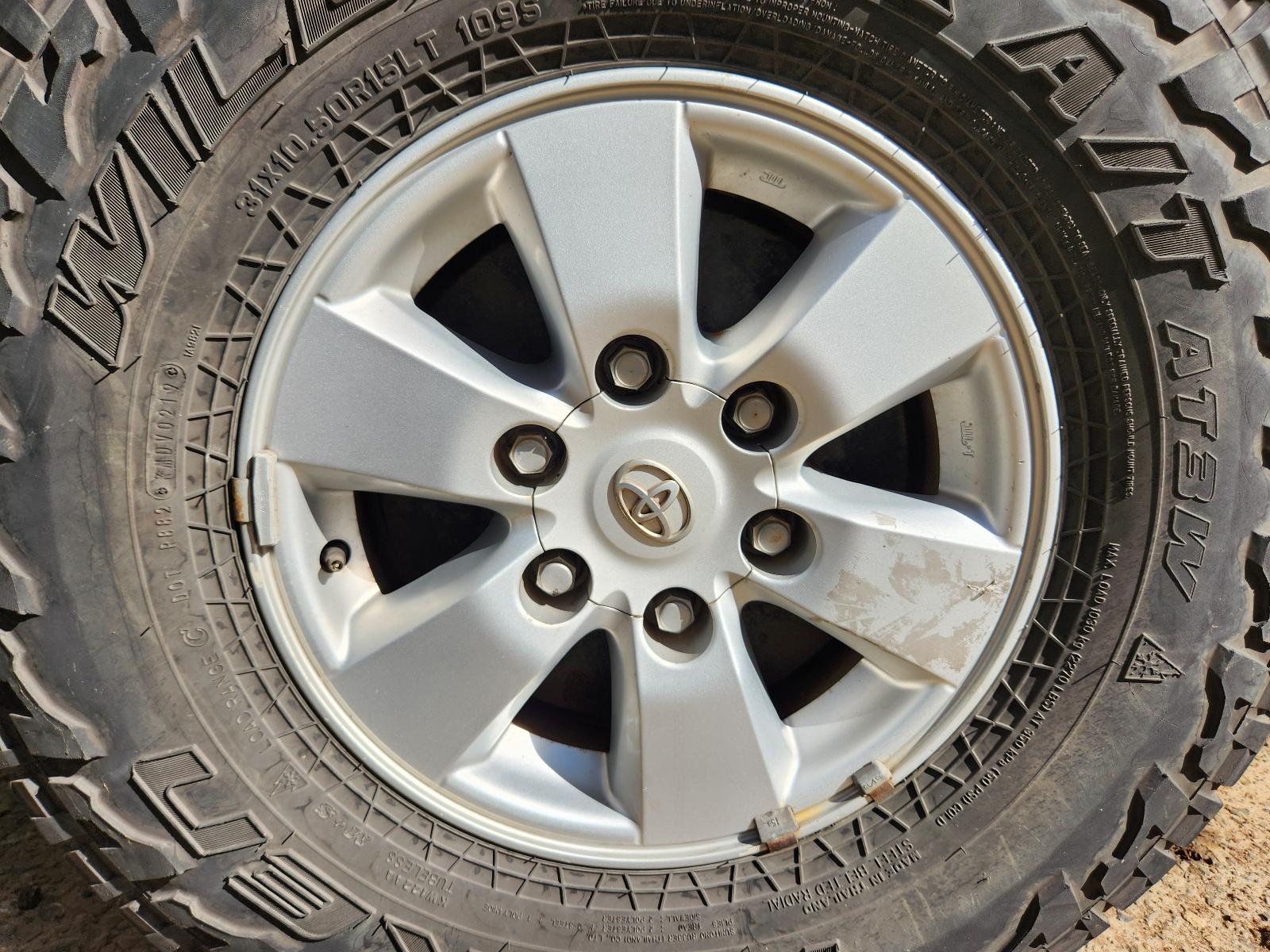 View Toyota Hilux 2007 2 Door Pickup