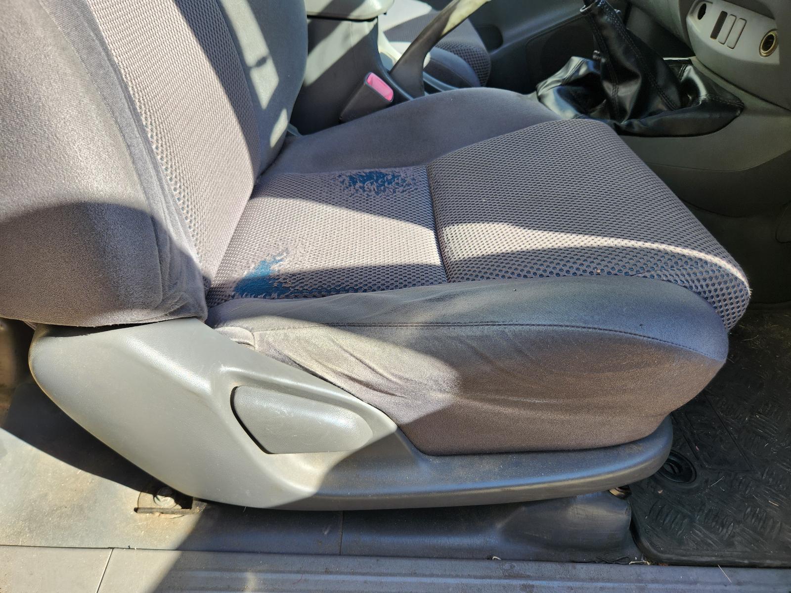 View Toyota Hilux 2007 2 Door Pickup
