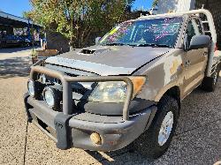 View Toyota Hilux 2007 2 Door Pickup