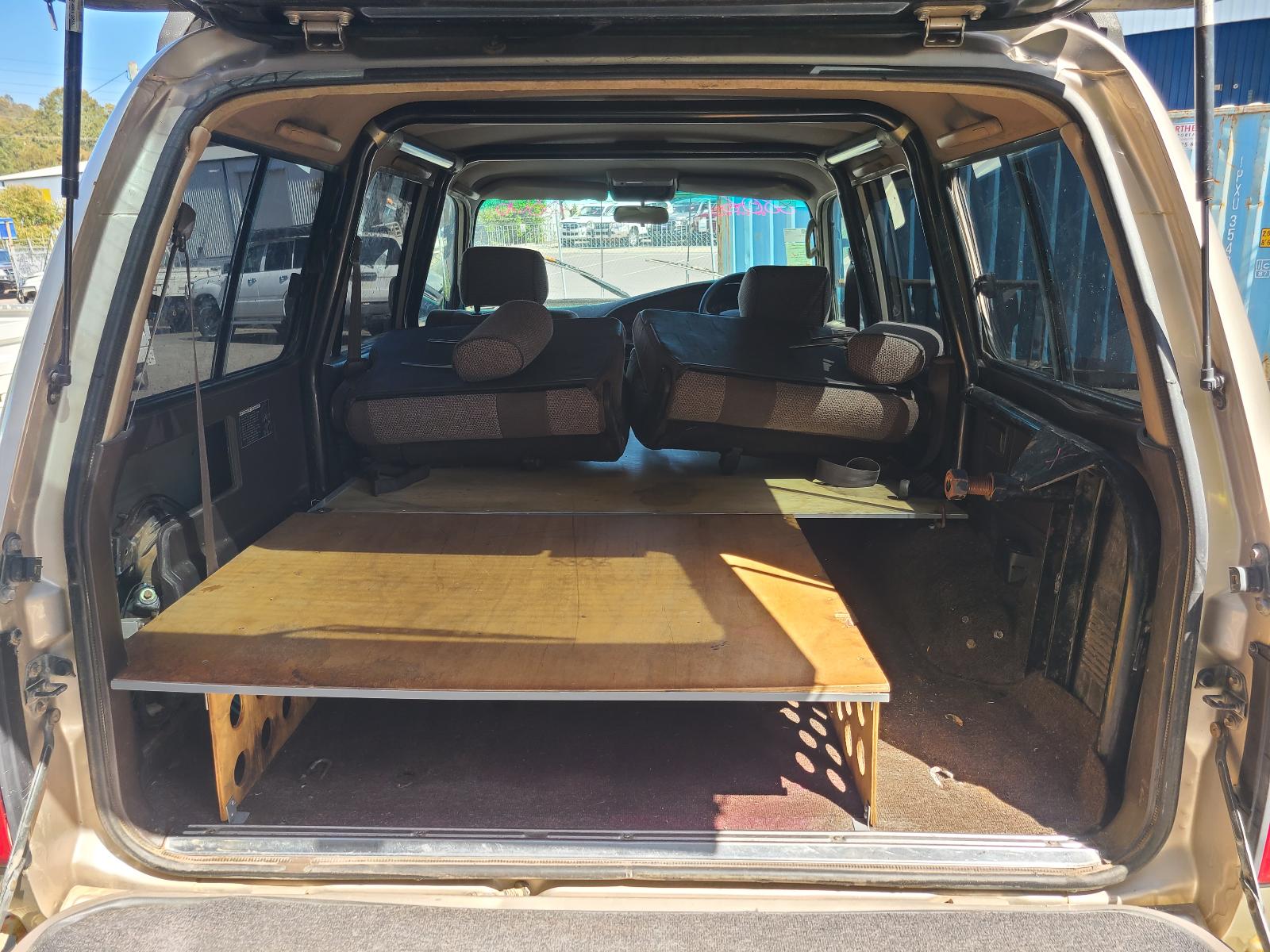View Toyota Landcruiser 1993 4 Door Station Wagon